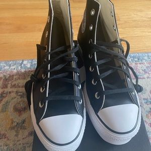 Clean Leather Platform Chuck Taylor All Star